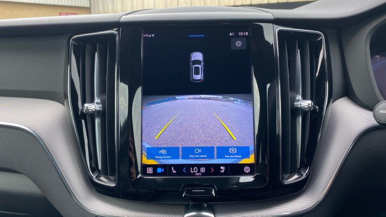 Volvo Xc60 2.0 B5P R DESIGN 5dr AWD Geartronic Petrol Estate